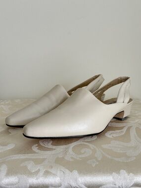 Eclisse Cream Leather Slingbacks 1.5" Heel Size 8.5M—Never Worn